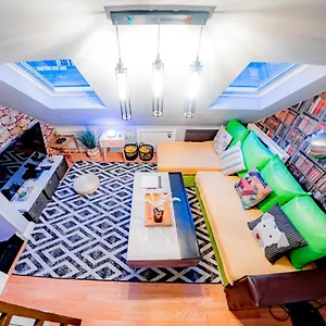 2-3-bed-apartment-on-brick-lane.brighton-hotels-england.com/